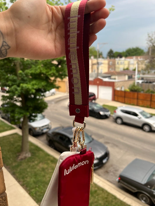 Lulu Duo Wristlet Burgundy